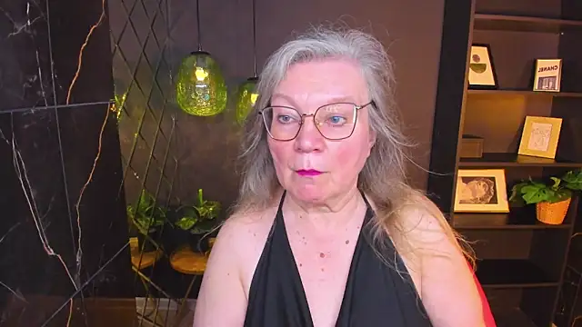 Snapshot of NataliMellow chatting on May 2026 01:05:02 PM NataliMellow online show from May 2026 01:05:02 PM