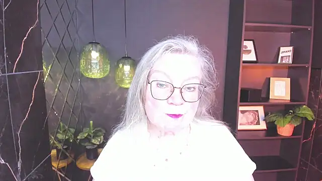 Snapshot of NataliMellow chatting on May 2026 01:07:02 PM NataliMellow online show from May 2026 01:07:02 PM