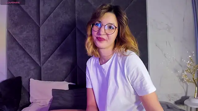 Snapshot of JaneGraceful chatting on February 2025 12:36:02 PM JaneGraceful online show from February 2025 12:36:02 PM