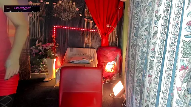 Snapshot of erotic_dessire chatting on September 2025 08:34:02 PM erotic dessire online show from September 2025 08:34:02 PM