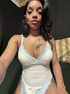 Rakiyahcharms online show from May 2026 09:28:02 AM