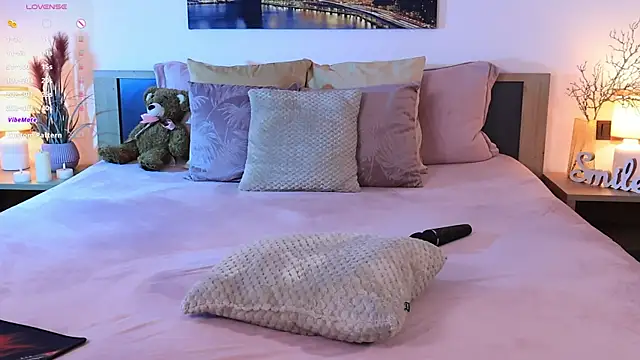 Leila  Sweet online show from February 2025 11:32:01 AM