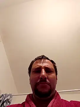 Snapshot of Miki20677 chatting on February 2025 06:40:02 PM Miki20677 online show from February 2025 06:40:02 PM