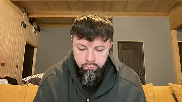 Snapshot of AlphaSparks chatting on December 2025 03:47:01 AM AlphaSparks online show from December 2025 03:47:01 AM