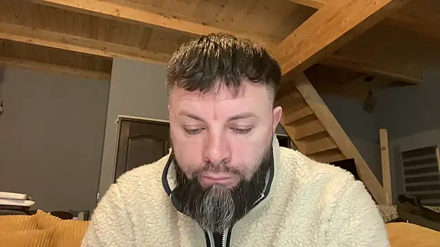 Snapshot of AlphaSparks chatting on December 2025 04:07:02 AM AlphaSparks online show from December 2025 04:07:02 AM