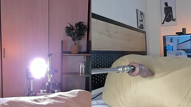 cinnamon afrodit online show from February 2025 10:43:02 PM