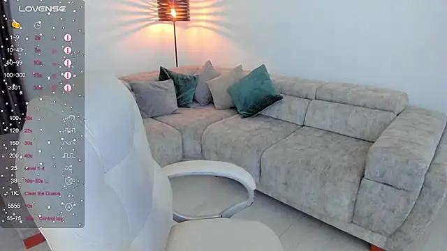 Sarah Stone  online show from March 2025 11:38:02 PM