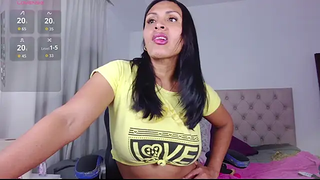 Snapshot of ms_freyax chatting on September 2025 04:03:01 AM ms freyax online show from September 2025 04:03:01 AM