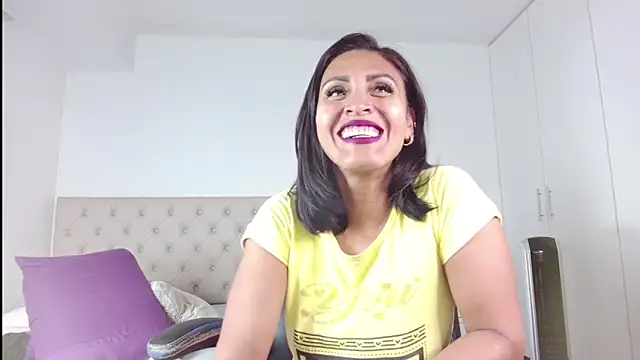ms freyax online show from May 2026 02:31:01 AM