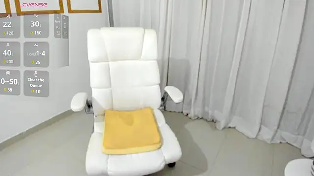 Snapshot of renata_t_ chatting on January 2025 11:25:01 PM renata t online show from January 2025 11:25:01 PM