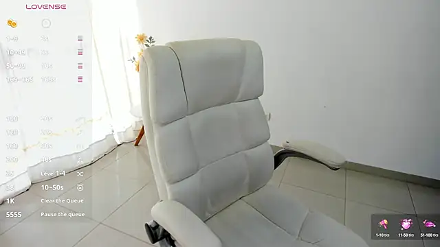 Snapshot of renata_t_ chatting on September 2025 11:22:02 AM renata t online show from September 2025 11:22:02 AM