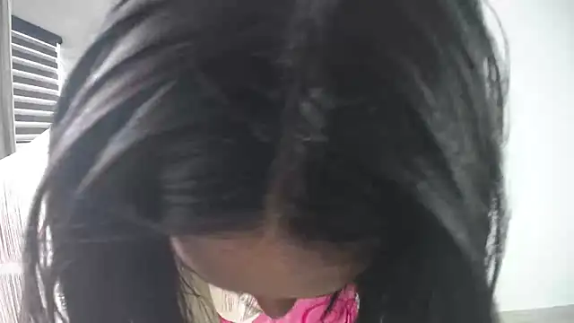 Snapshot of princes_alisha chatting on October 2025 01:20:01 PM princes alisha online show from October 2025 01:20:01 PM