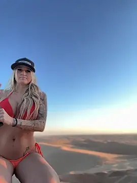 Snapshot of _Rapunzel_ chatting on January 2025 12:50:02 AM Rapunzel online show from January 2025 12:50:02 AM