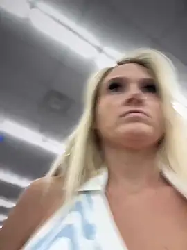 Snapshot of _Rapunzel_ chatting on February 2025 08:42:02 PM Rapunzel online show from February 2025 08:42:02 PM