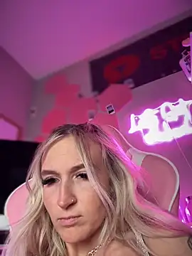 Snapshot of _Rapunzel_ chatting on February 2025 12:49:01 AM Rapunzel online show from February 2025 12:49:01 AM