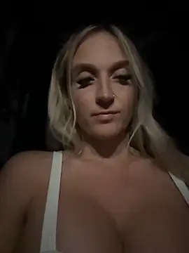 Snapshot of _Rapunzel_ chatting on February 2025 05:34:02 AM Rapunzel online show from February 2025 05:34:02 AM