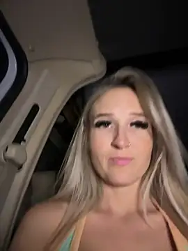 Snapshot of _Rapunzel_ chatting on February 2025 06:29:01 AM Rapunzel online show from February 2025 06:29:01 AM