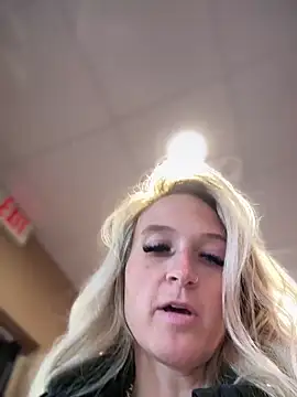 Snapshot of _Rapunzel_ chatting on March 2025 05:59:02 AM Rapunzel online show from March 2025 05:59:02 AM