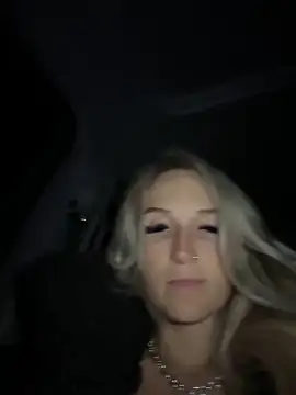 Snapshot of _Rapunzel_ chatting on March 2025 08:35:02 PM Rapunzel online show from March 2025 08:35:02 PM