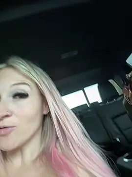 Snapshot of _Rapunzel_ chatting on October 2025 07:56:01 PM Rapunzel online show from October 2025 07:56:01 PM