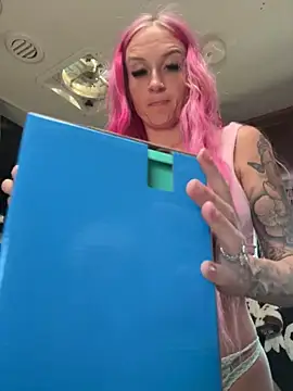 Snapshot of _Rapunzel_ chatting on October 2025 06:54:02 PM Rapunzel online show from October 2025 06:54:02 PM