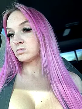 Snapshot of _Rapunzel_ chatting on November 2025 06:57:01 PM Rapunzel online show from November 2025 06:57:01 PM