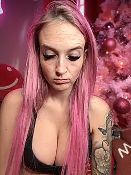 Snapshot of _Rapunzel_ chatting on November 2025 08:43:01 PM Rapunzel online show from November 2025 08:43:01 PM