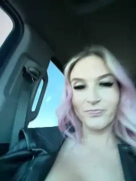 Snapshot of _Rapunzel_ chatting on January 2026 08:10:02 PM Rapunzel online show from January 2026 08:10:02 PM