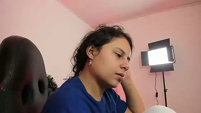 AbbyTaylorr online show from November 2025 05:59:01 PM