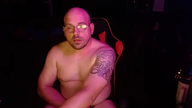 Hunter Largoxh online show from March 2026 04:29:01 AM