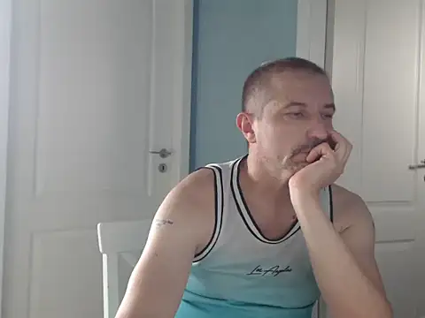 Snapshot of MisterFaithRO chatting on June 2026 01:26:01 PM MisterFaithRO online show from June 2026 01:26:01 PM