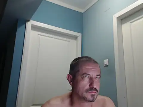 Snapshot of MisterFaithRO chatting on June 2026 10:03:02 PM MisterFaithRO online show from June 2026 10:03:02 PM