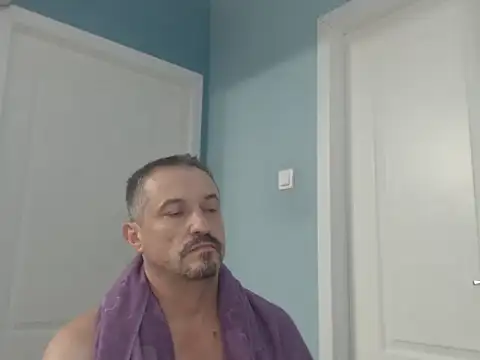 Snapshot of MisterFaithRO chatting on July 2026 09:06:02 PM MisterFaithRO online show from July 2026 09:06:02 PM