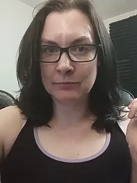 DesreRose online show from May 2026 01:03:01 AM