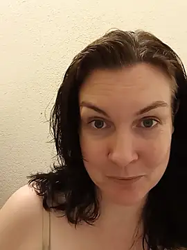 DesreRose online show from June 2026 05:08:01 PM