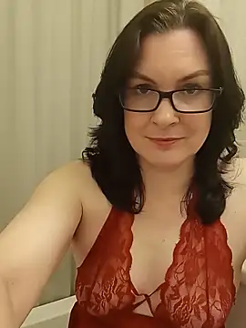 DesreRose online show from June 2026 06:01:01 PM