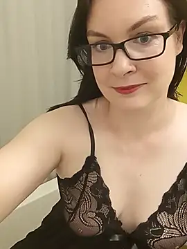 DesreRose online show from June 2026 10:41:02 PM