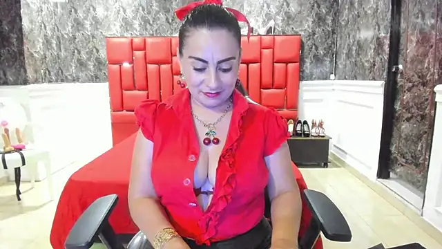 Imyourdirtymilf online show from December 2025 07:53:02 PM