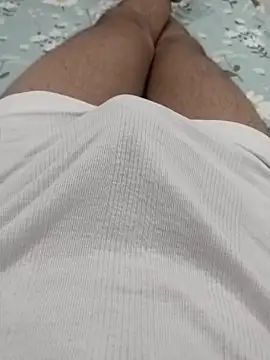 Snapshot of Babyucum4me chatting on May 2026 05:32:02 PM Babyucum4me online show from May 2026 05:32:02 PM