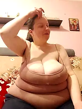 Snapshot of BustyLadyAlma chatting on March 2026 08:44:02 AM BustyLadyAlma online show from March 2026 08:44:02 AM