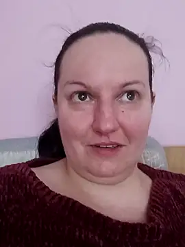 Snapshot of BustyLadyAlma chatting on March 2026 07:23:02 AM BustyLadyAlma online show from March 2026 07:23:02 AM