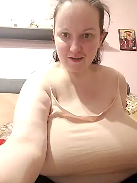 Snapshot of BustyLadyAlma chatting on March 2026 08:17:01 AM BustyLadyAlma online show from March 2026 08:17:01 AM