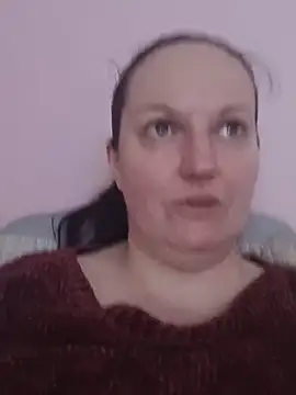Snapshot of BustyLadyAlma chatting on May 2026 06:44:02 AM BustyLadyAlma online show from May 2026 06:44:02 AM