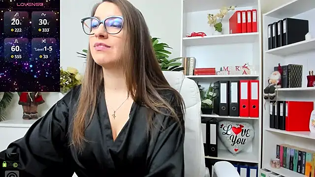 Snapshot of amayawest chatting on January 2025 04:58:01 AM amayawest online show from January 2025 04:58:01 AM