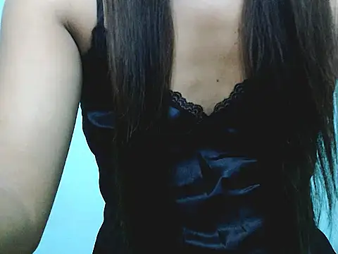 nica20 online show from November 2025 01:44:02 PM