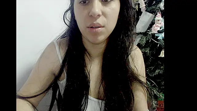 Snapshot of lizztaylor535 chatting on December 2024 03:17:01 PM lizztaylor535 online show from December 2024 03:17:01 PM