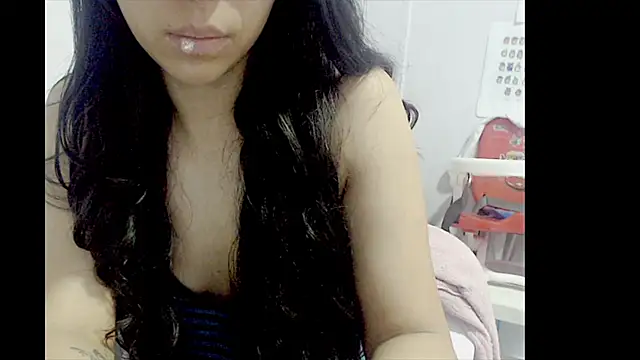 Snapshot of lizztaylor535 chatting on March 2025 03:42:02 PM lizztaylor535 online show from March 2025 03:42:02 PM