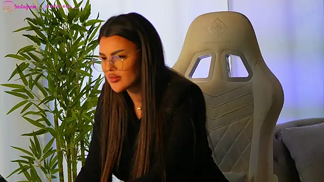 perfectt33n online show from February 2025 09:09:02 AM