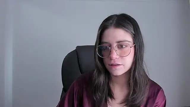 Snapshot of HazelKush chatting on October 2025 01:34:02 PM HazelKush online show from October 2025 01:34:02 PM