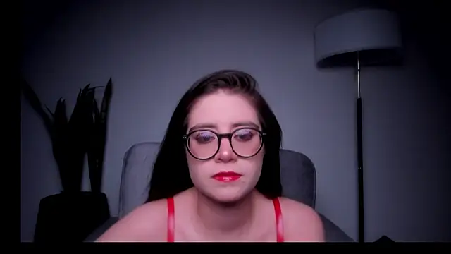 HazelKush online show from May 2026 10:40:02 PM